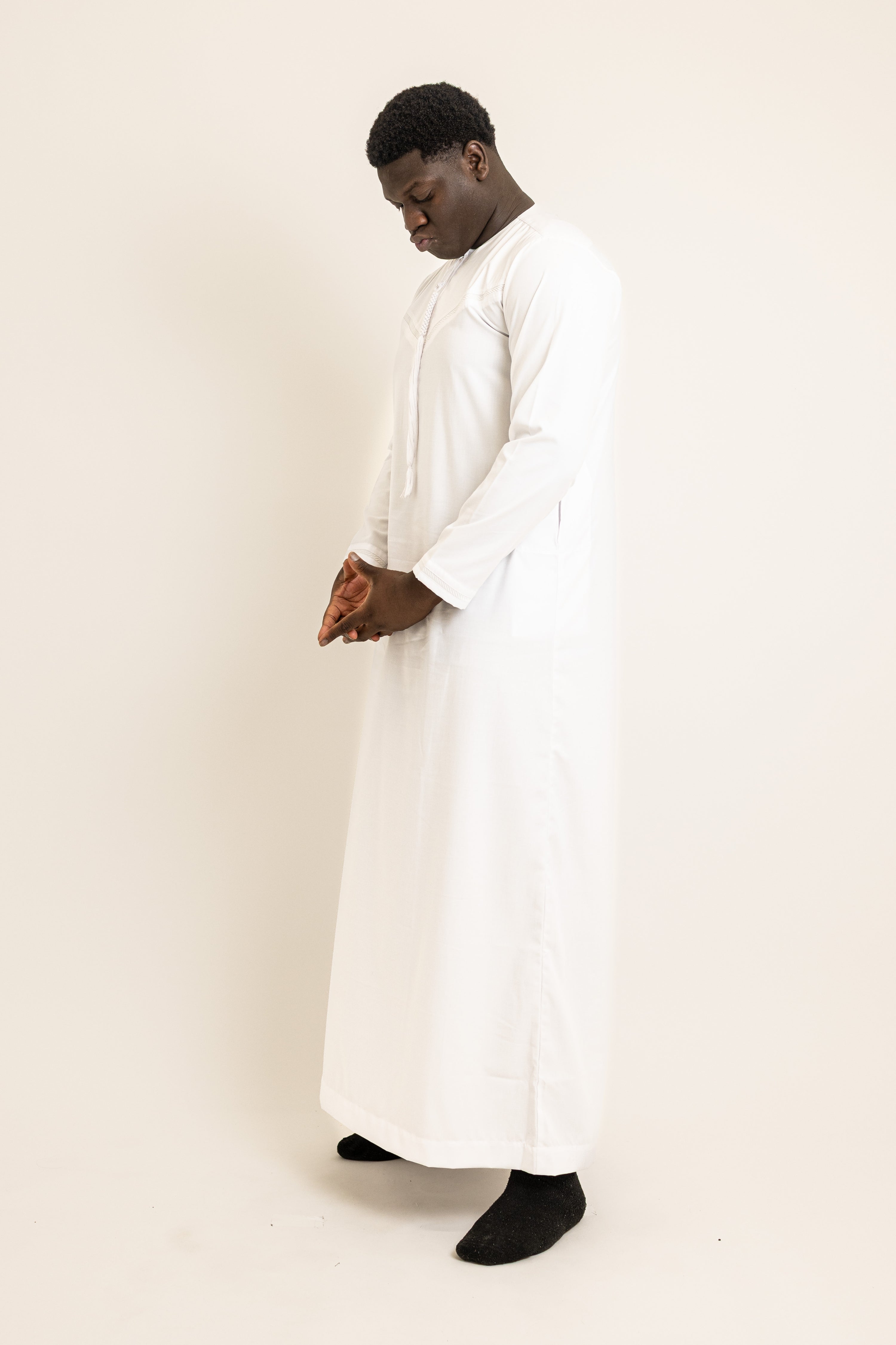 Emirati Clear White Thobe with Tassel