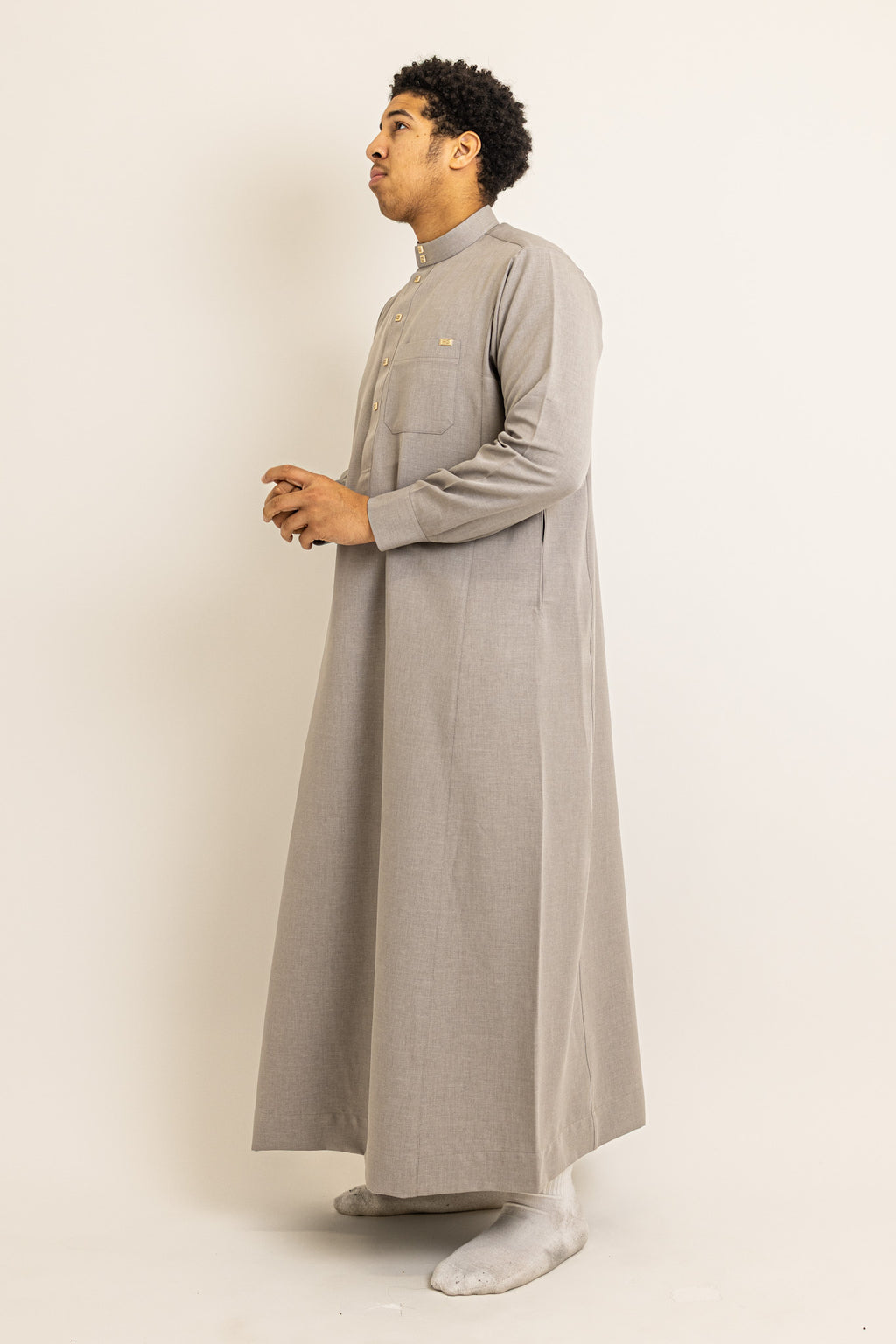 Saudi Light Grey Thobe