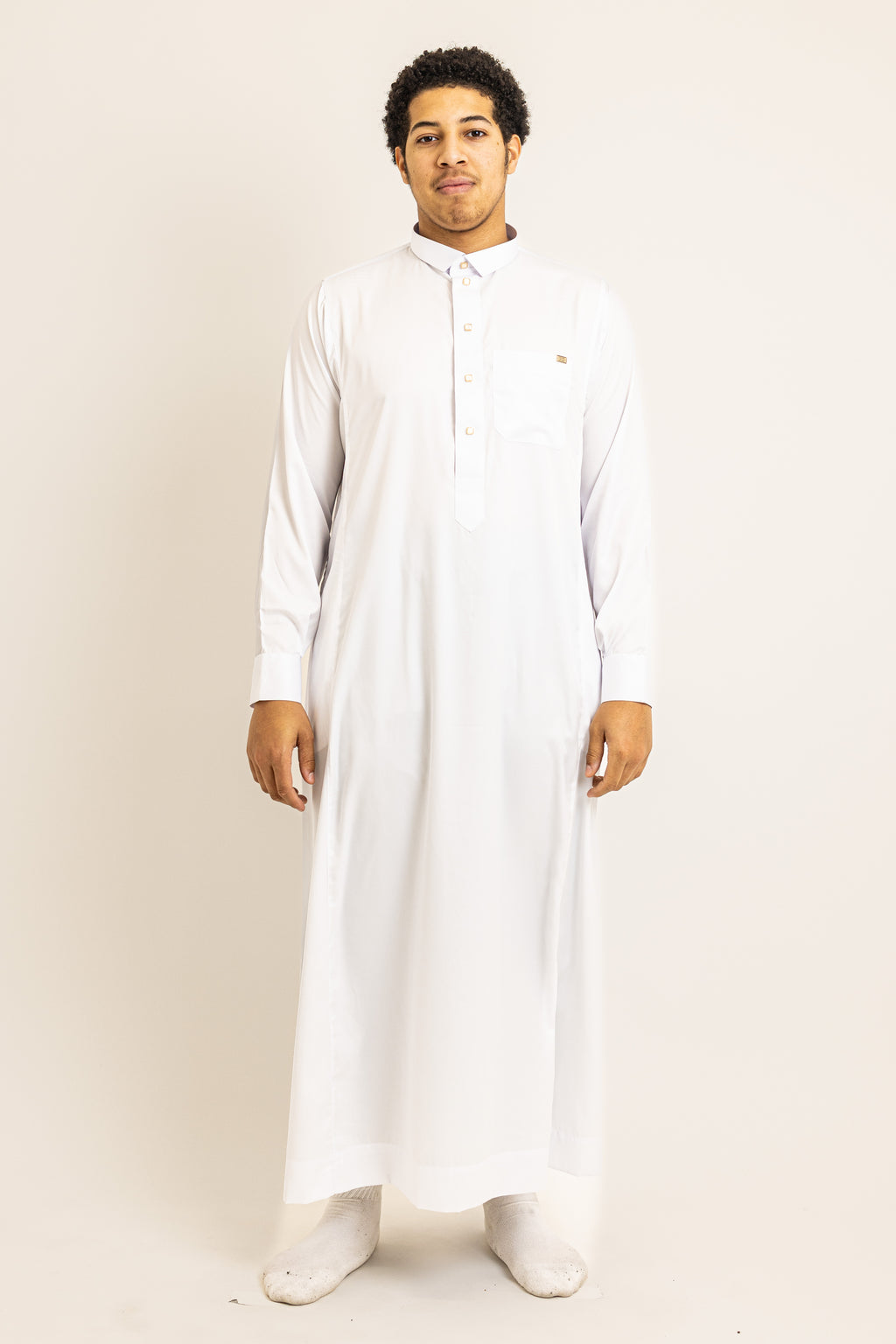Qatari Clear White Thobe Buttoned