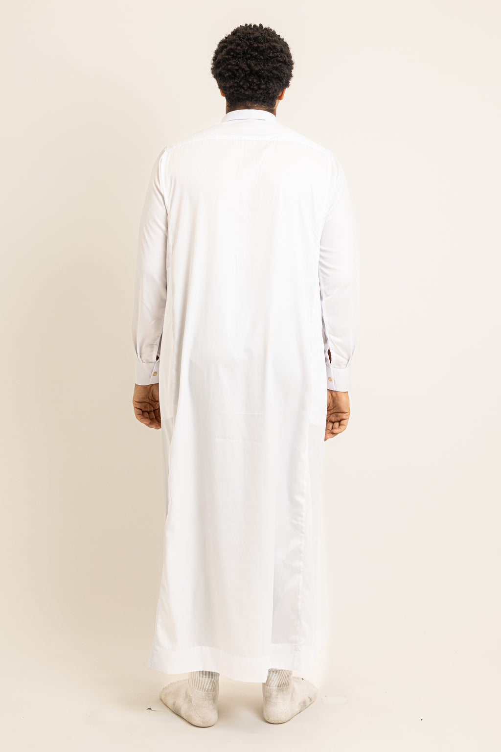Qatari Clear White Thobe Buttoned