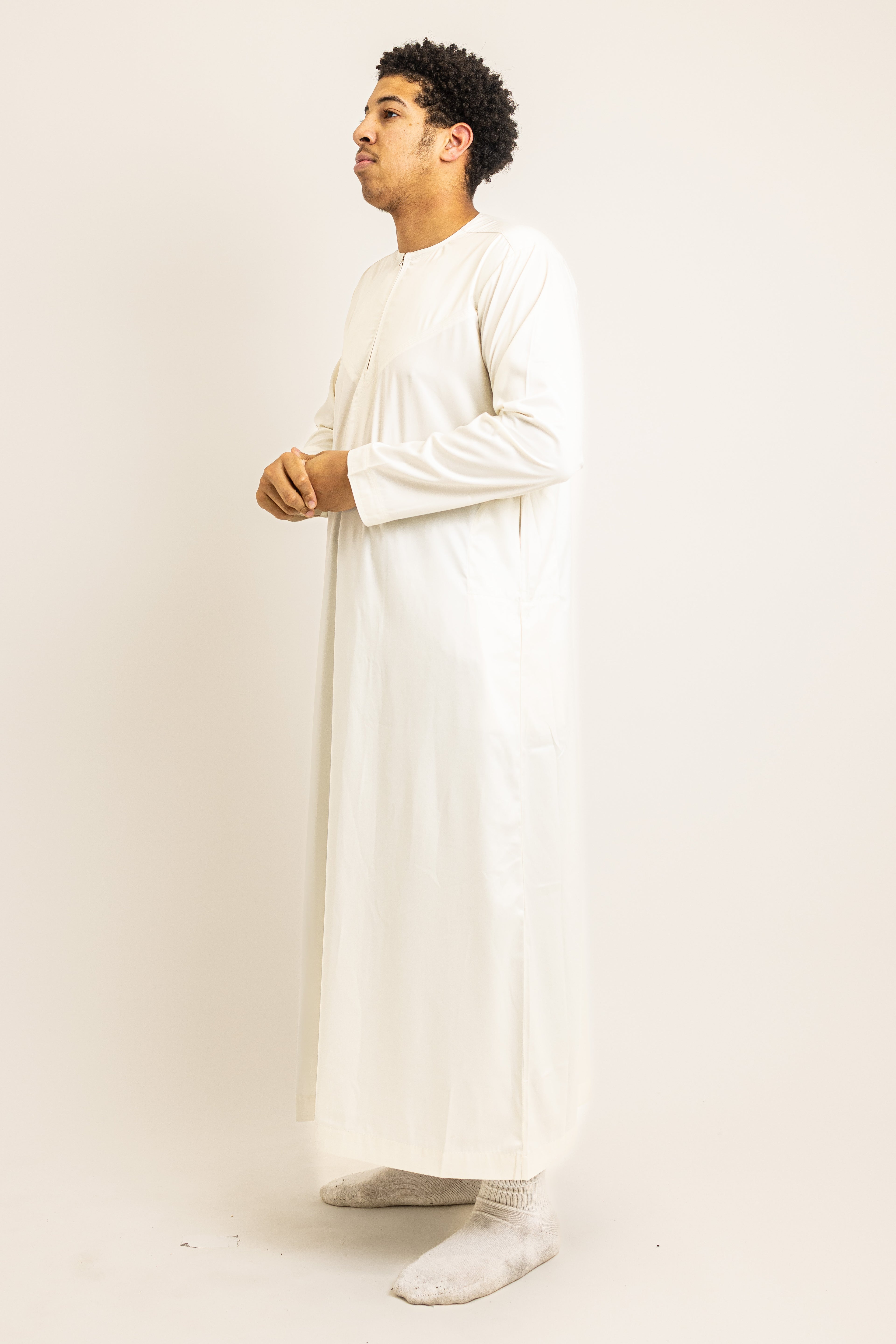 Emirati Light Cream Thobe