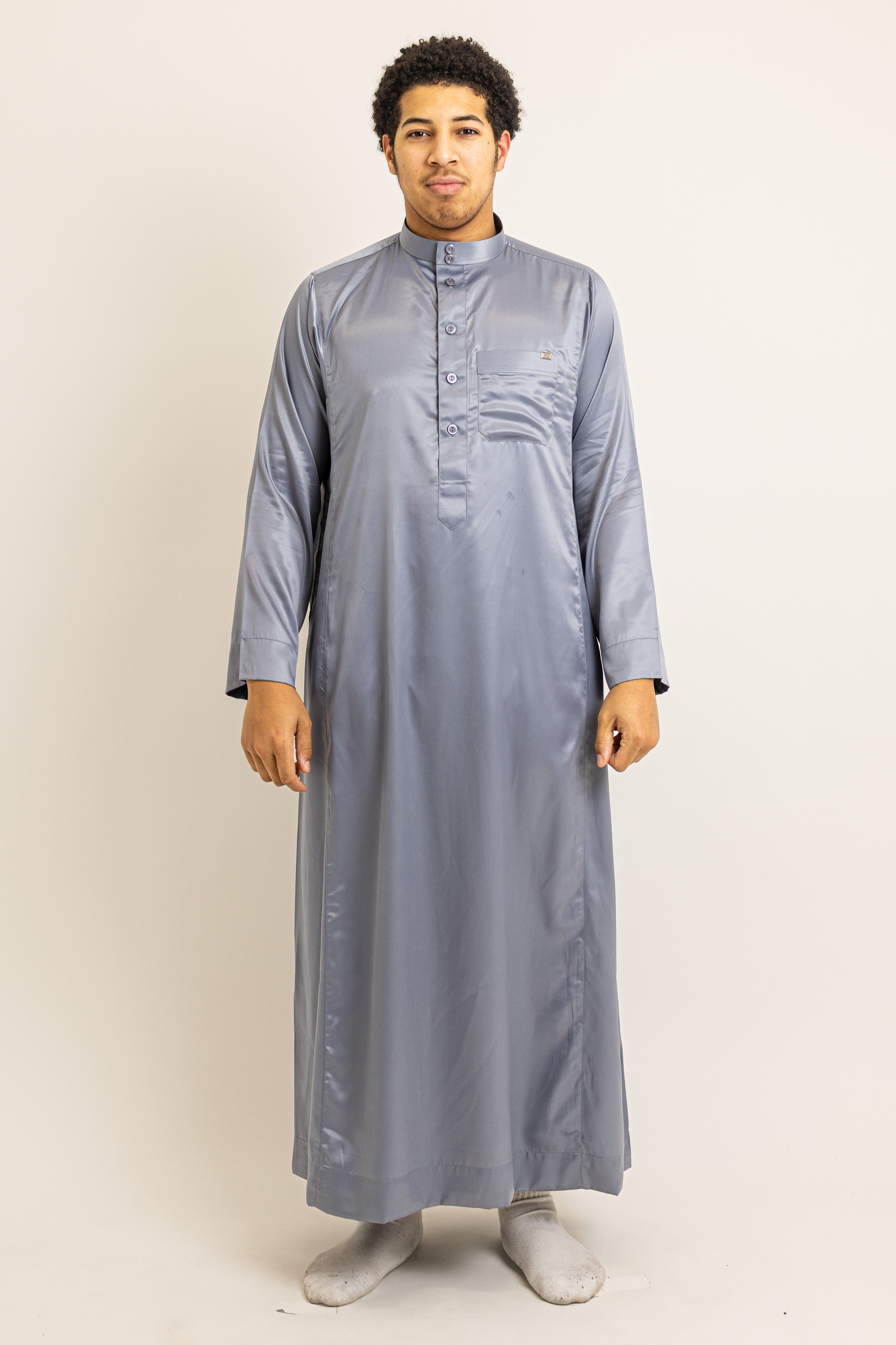 Kuwaiti Grey Thobe