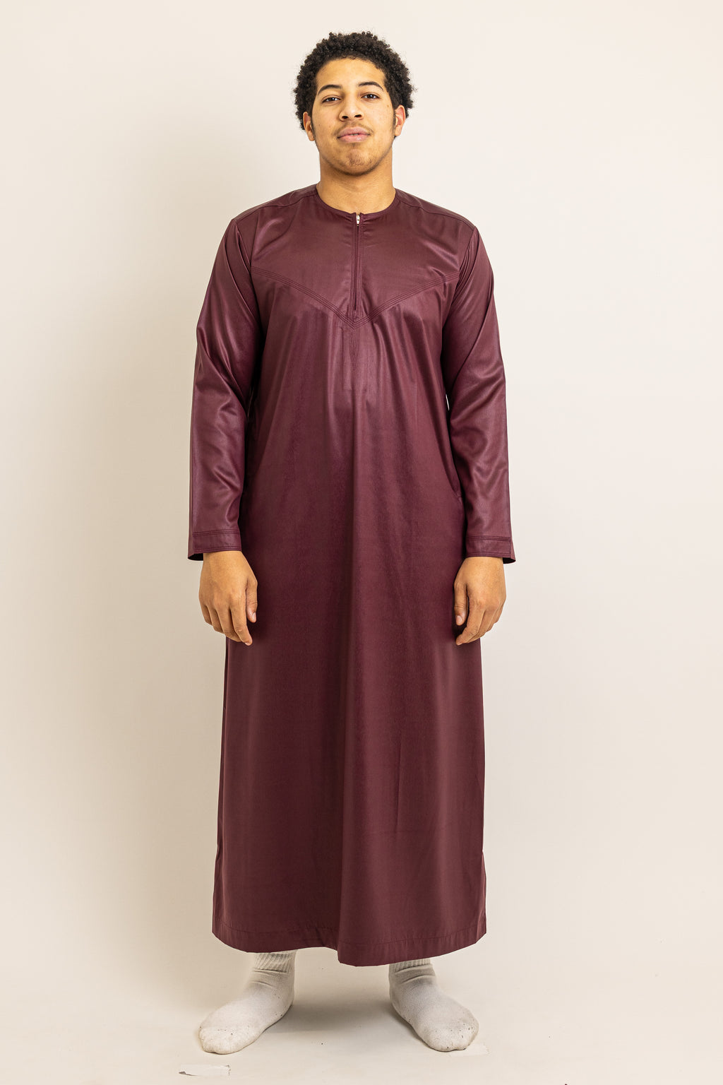 Emirati Burgundy Thobe