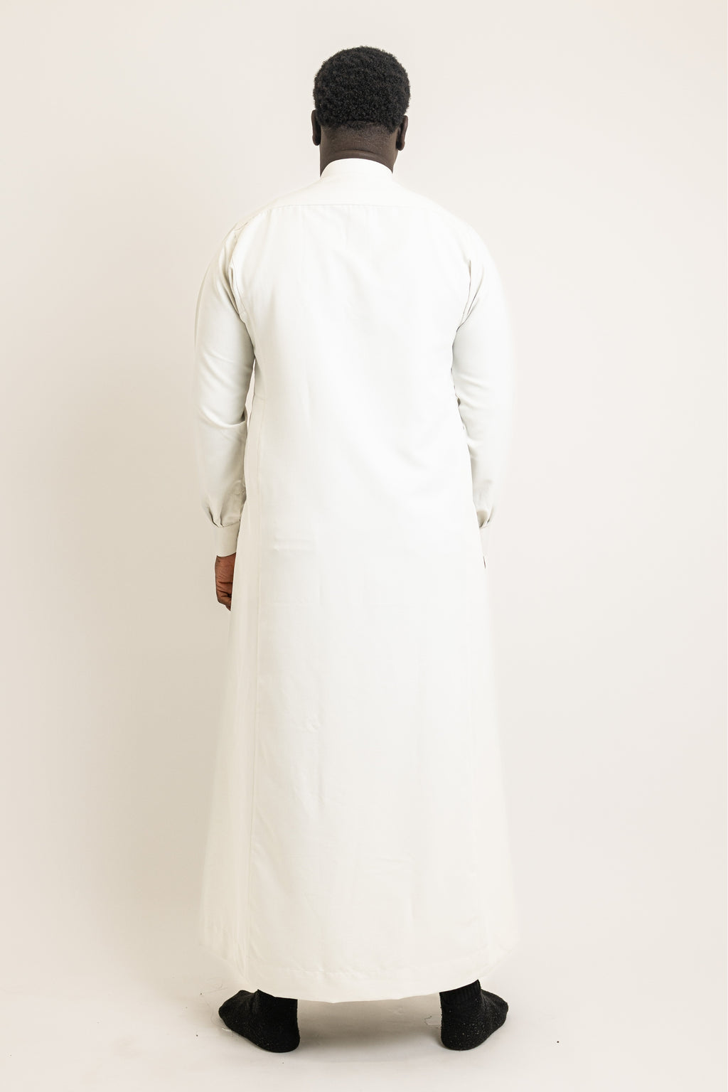 Saudi Light Cream Thobe