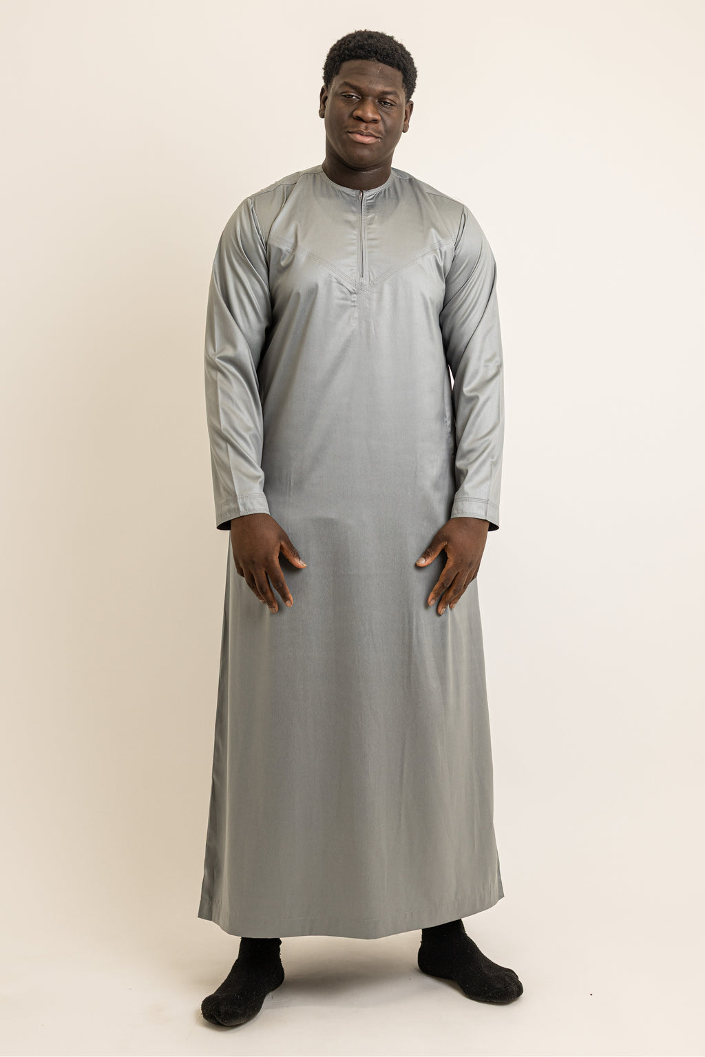 Emirati Sleek Grey Thobe