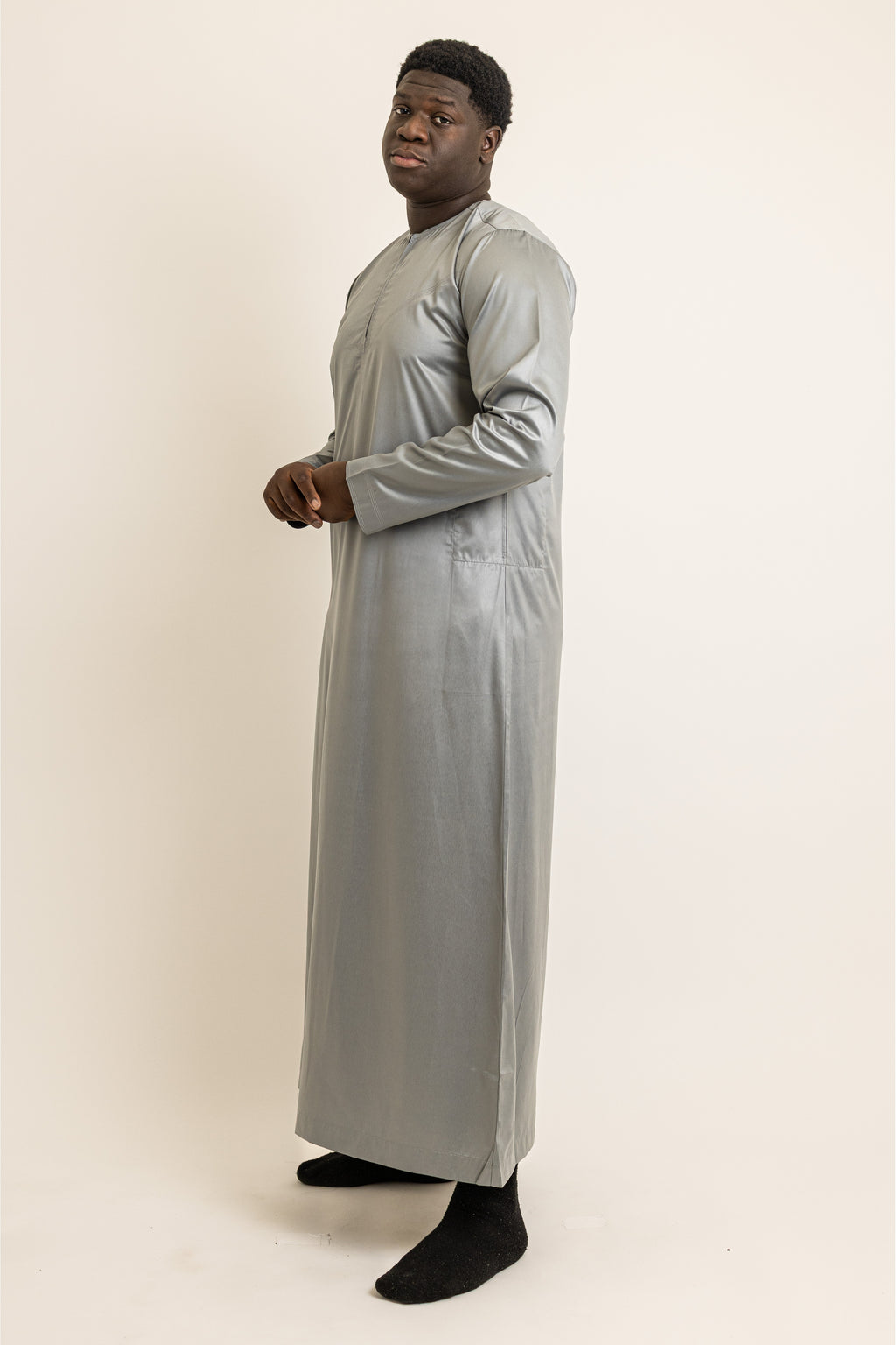 Emirati Sleek Grey Thobe
