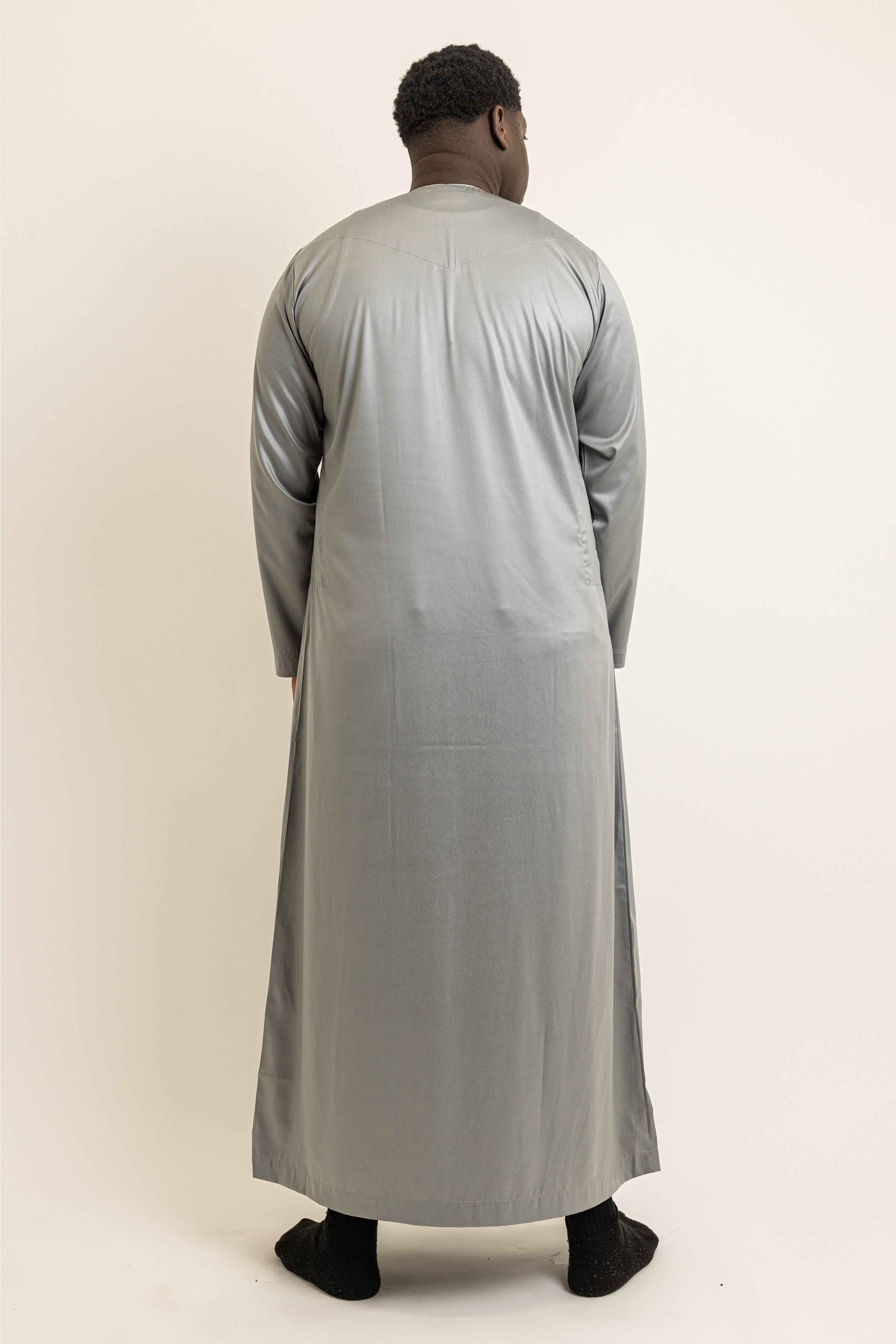 Emirati Sleek Grey Thobe