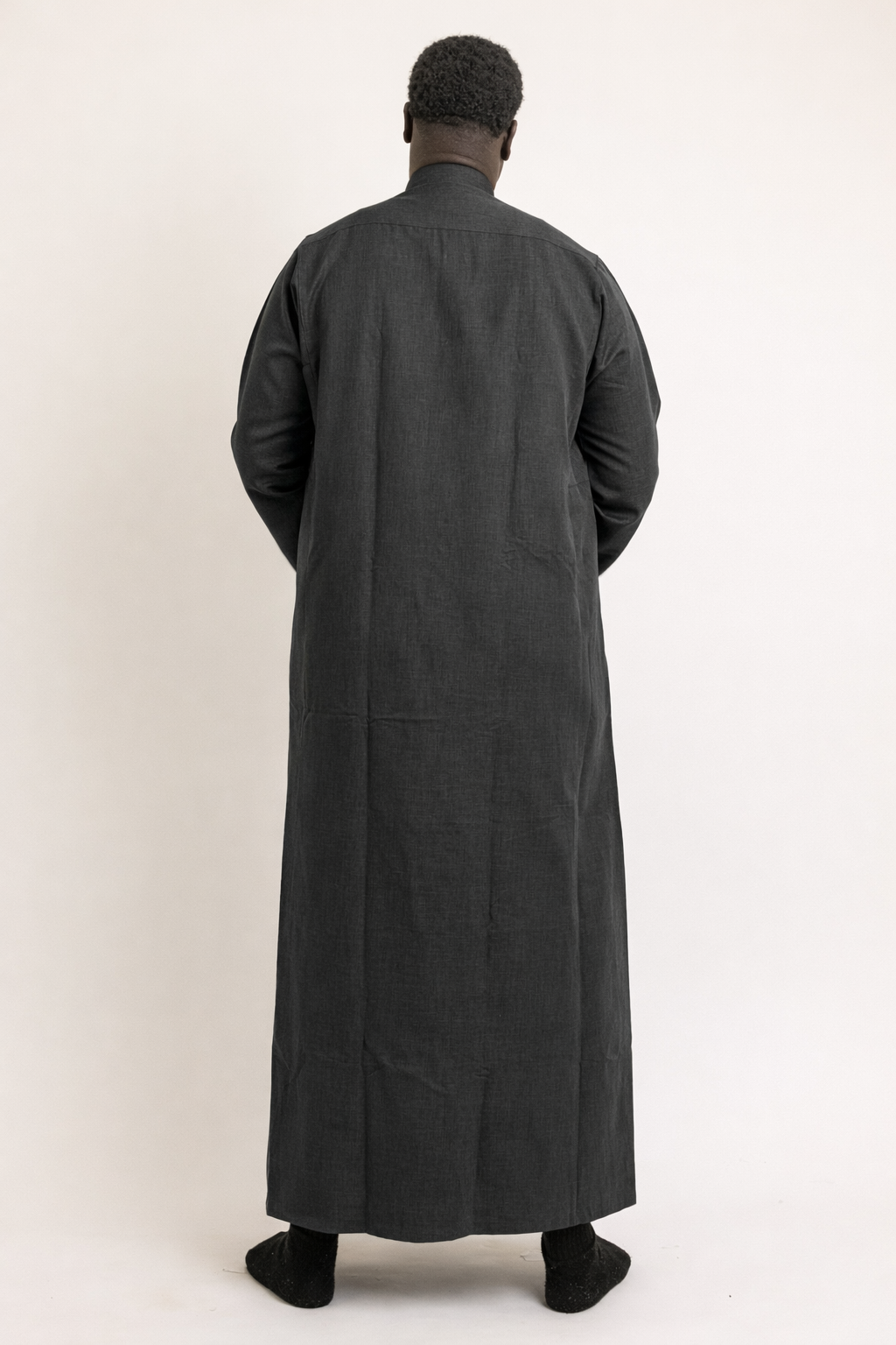 Saudi Charcoal Grey Thobe (no Cuff)